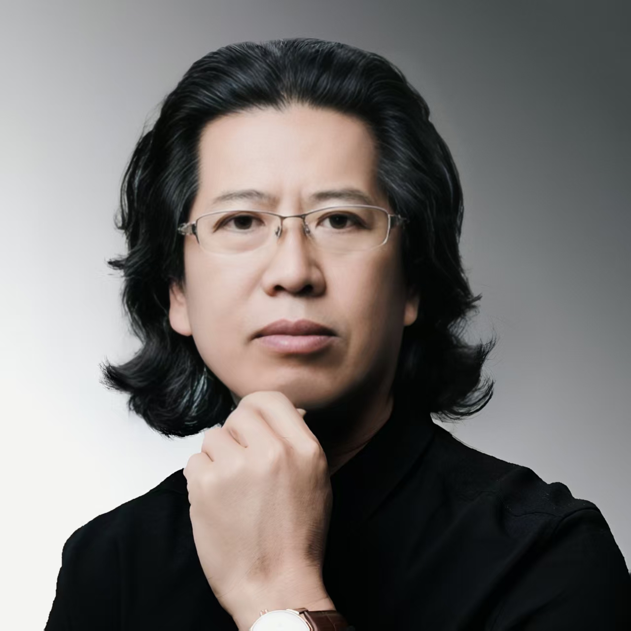 大美抱华，鸣禽传韵——记当代大写意花鸟画家伯揆