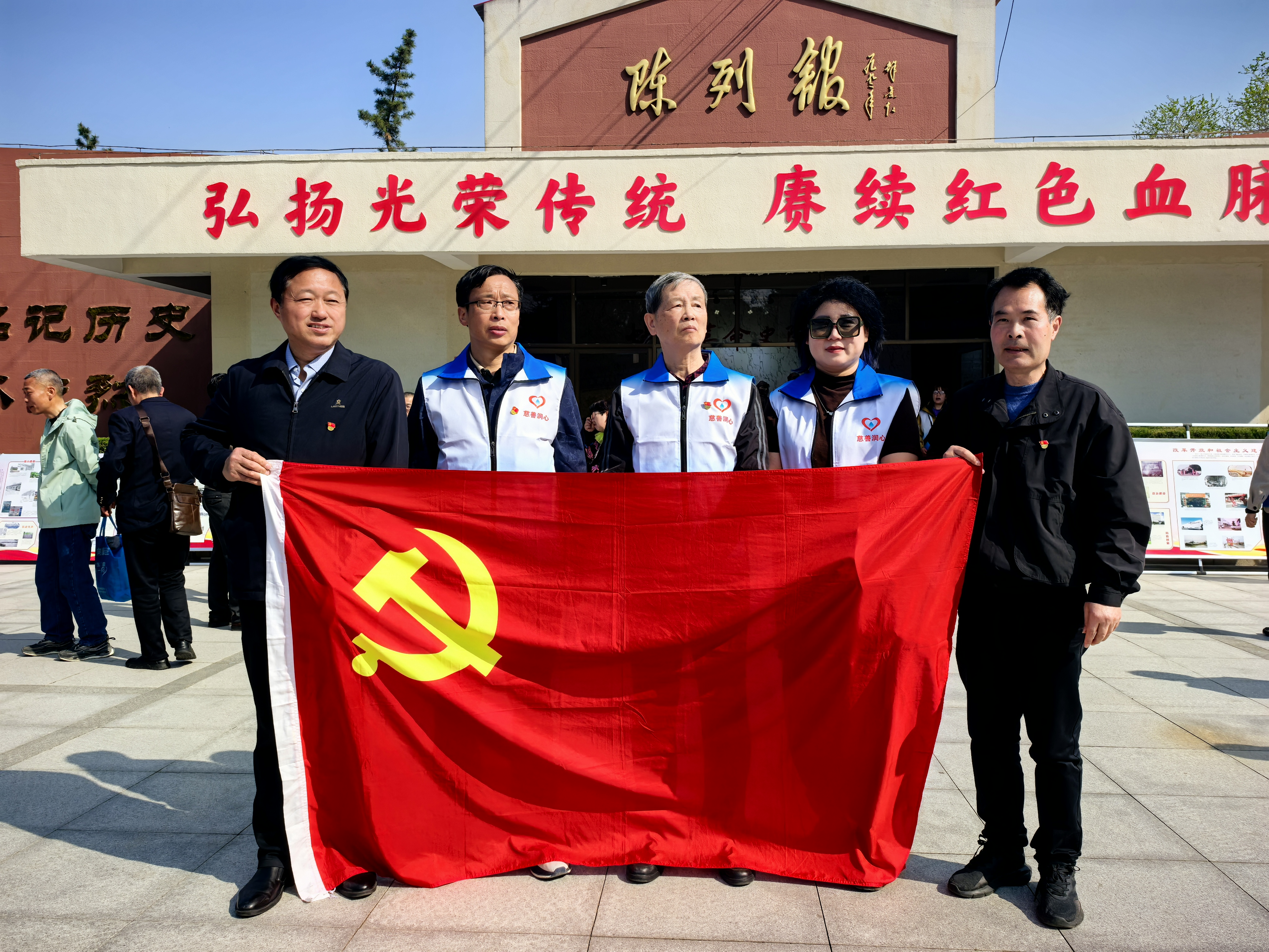 ec085f66c52e75fe7964fb539b1e8806.jpg
